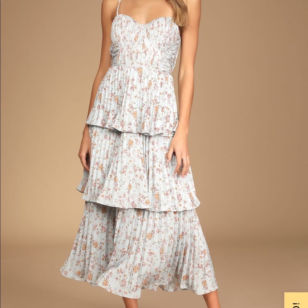 NWT blue floral tiered bustier midi dress - size medium